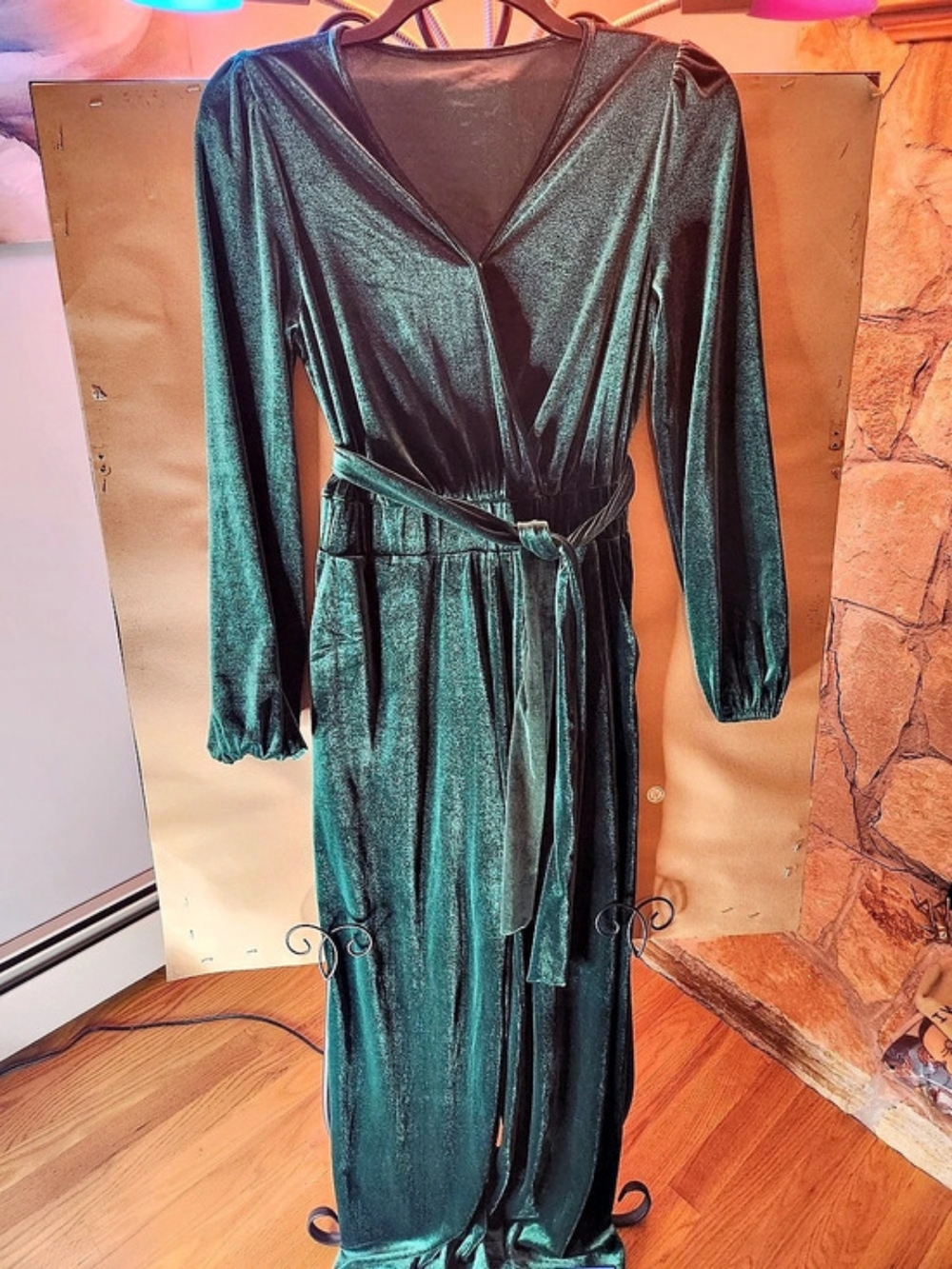 NWT Size Small Cupshe Long Sleeve Jumpsuit in Green Velour